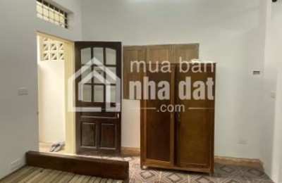 Chính chủ cho thuê lâu dài phòng trọ khép kín riêng biệt nhà trong ngõ 90 Láng Hạ đầy đủ nội thất điều hòa, nóng lạnh, máy giặt….